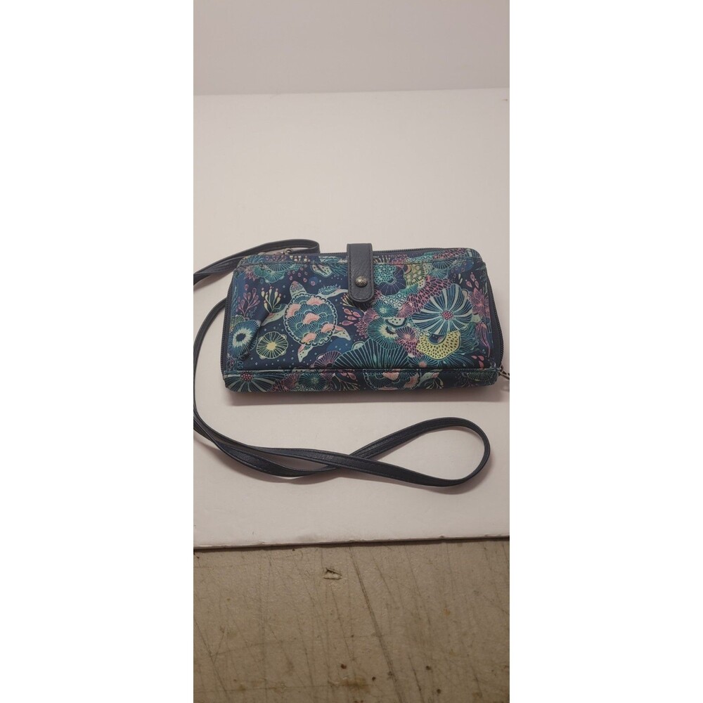 Sakroots Ocean Life Smartphone Crossbody Wallet Wristlet With Strap Excellent